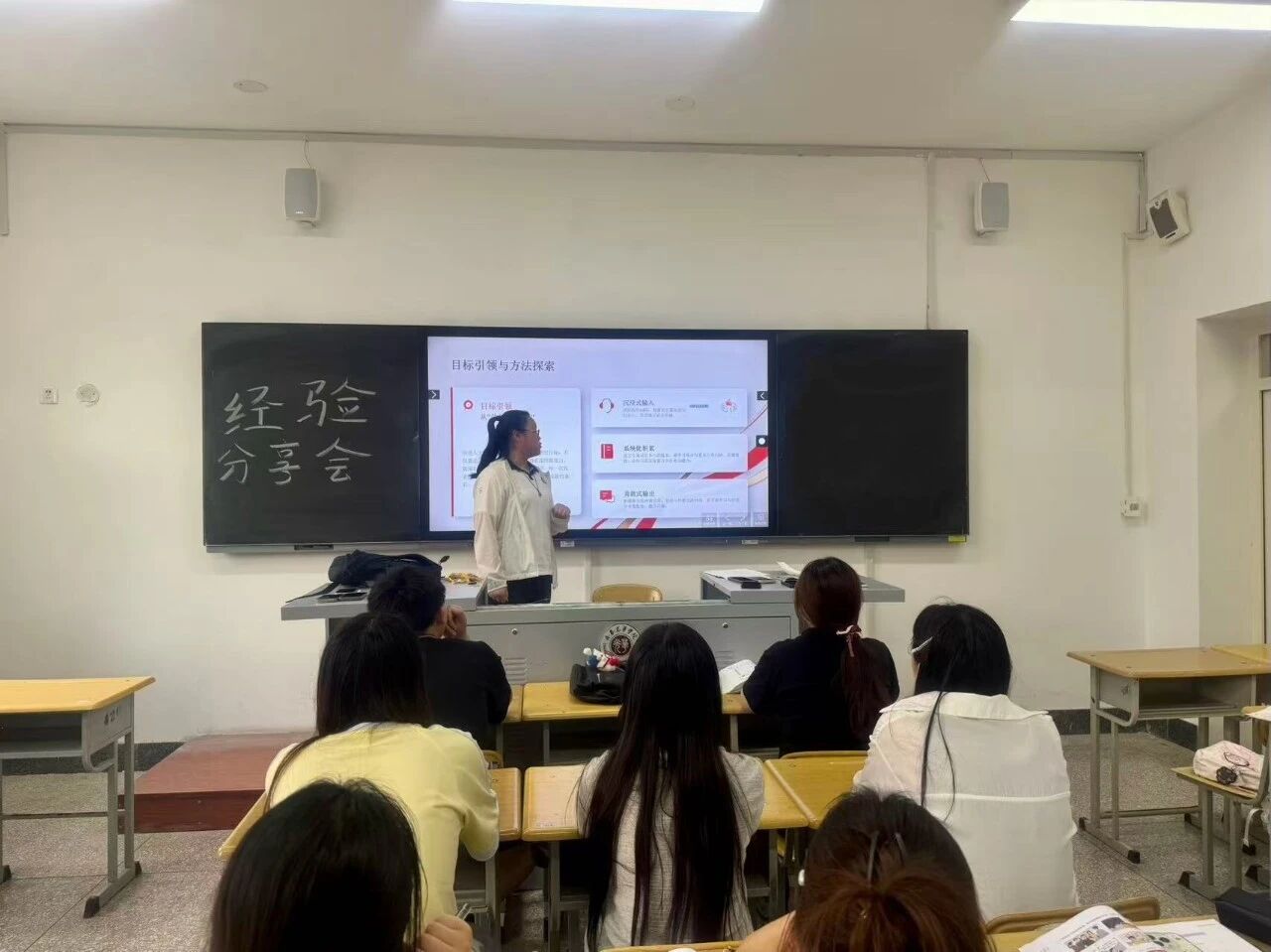 1C563